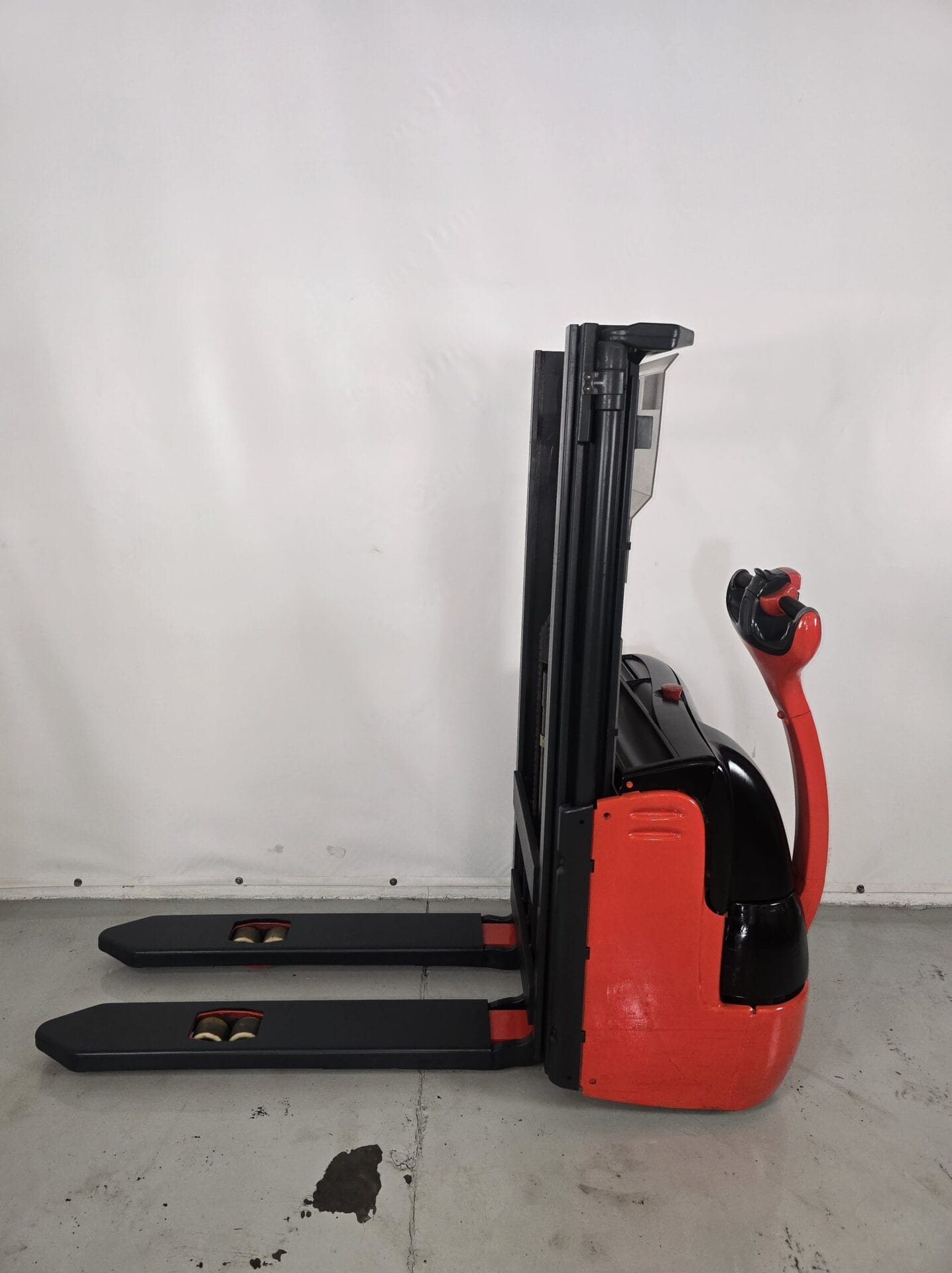 APILADOR LINDE ROJO Y NEGRO