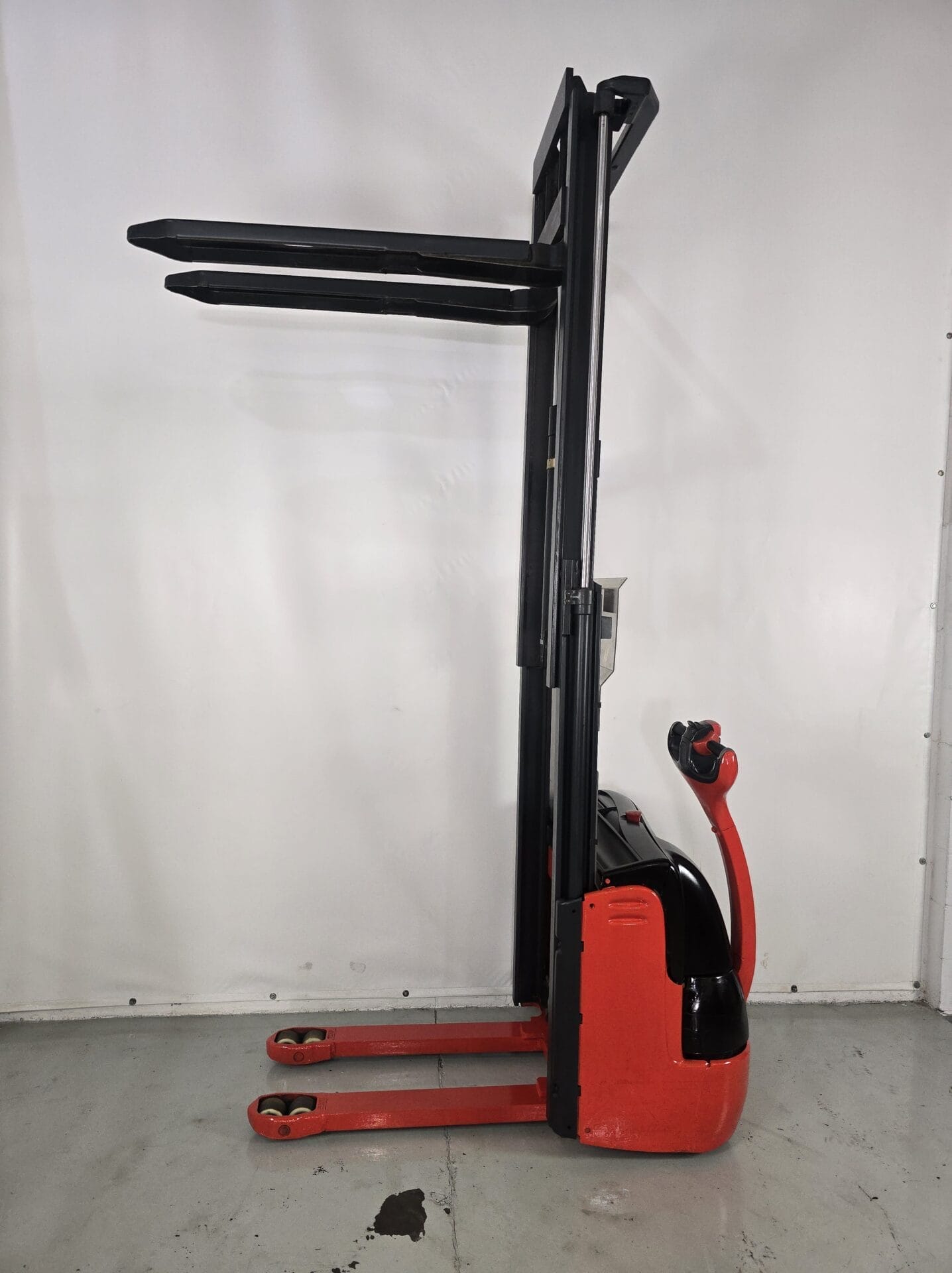 APILADOR LINDE ROJO Y NEGRO