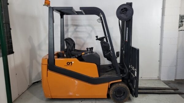 CARRETILLA JUNGHEINRICH AMARILLA-NARANJA Y NEGRO
